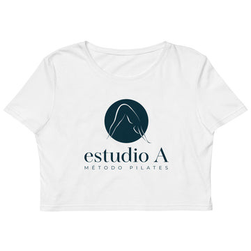 Top blanco con logo azul